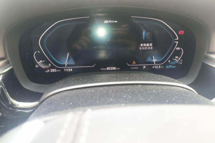 Used BMW 5 Series New Energy 2021 535Le Luxury Package Odometer Close Up