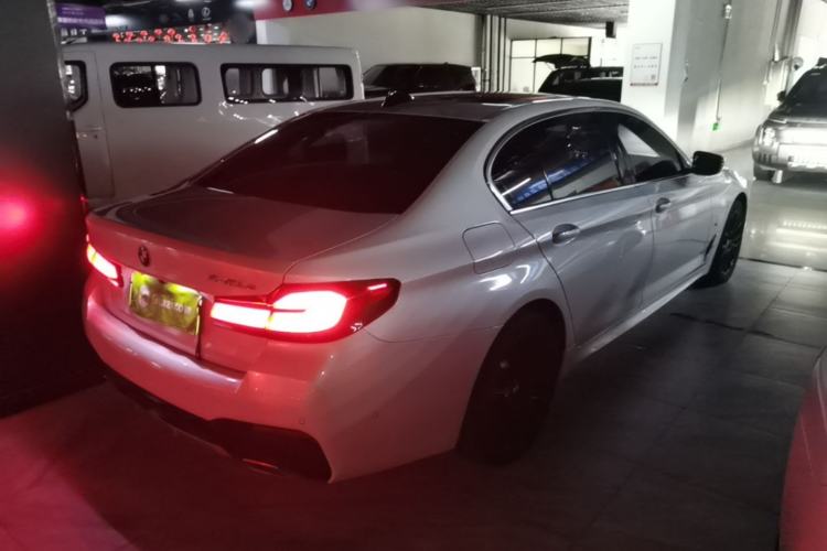 Used BMW 5 Series New Energy 2021 535Le M Sport Package Rear Right 45 Deg