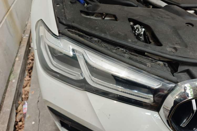 Used BMW 5 Series New Energy 2021 535Le M Sport Package Right Front Headlight