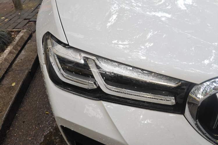 Used BMW 5 Series New Energy 2021 Restyled 535Le M Sport Package Right Front Headlight