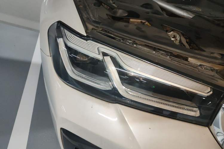 Used BMW 5 Series New Energy 2021 Restyled 535Le M Sport Package Right Front Headlight