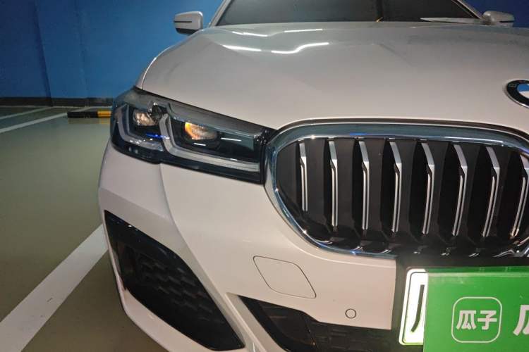 Used BMW 5 Series New Energy 2021 535Le Pioneer Edition M Sport Package Right Front Headlight