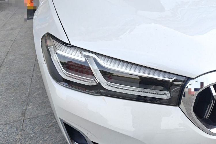 Used BMW 5 Series New Energy 2021 Updated 535Le Luxury Package Right Front Headlight