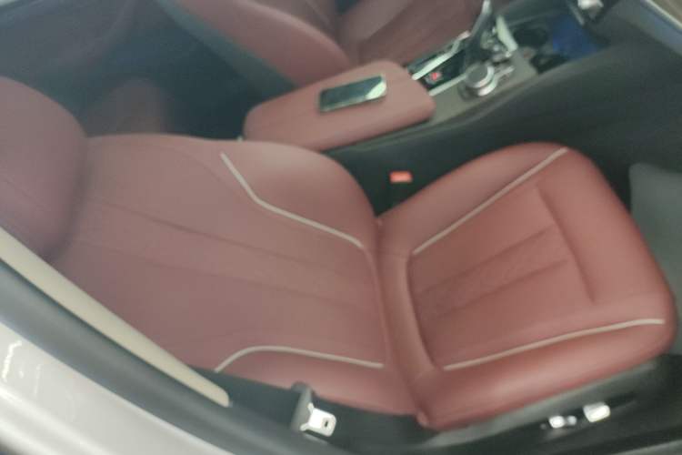 Used BMW 5 Series New Energy 2021 Updated 535Le Luxury Package Right Front Seat