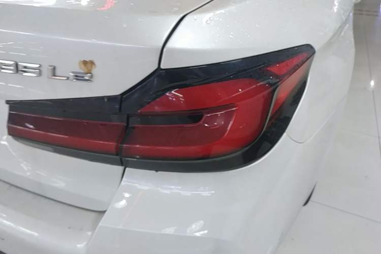 Used BMW 5 Series New Energy 2021 535Le M Sport Package Right Rear Taillight