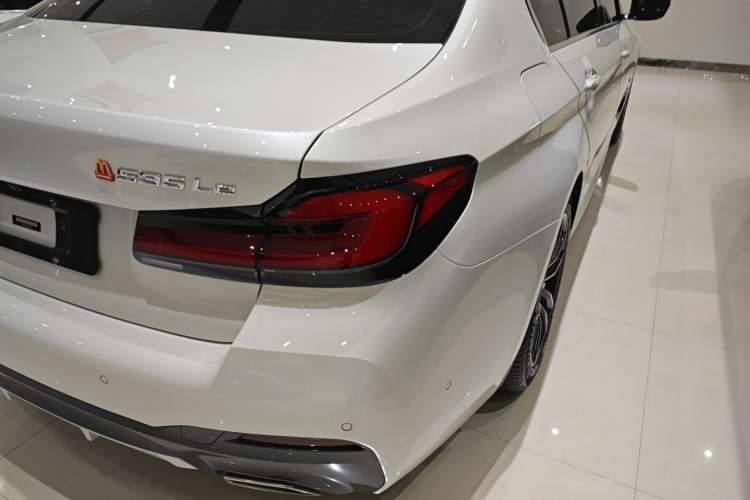 Used BMW 5 Series New Energy 2021 535Le Pioneer Edition M Sport Package Right Rear Taillight