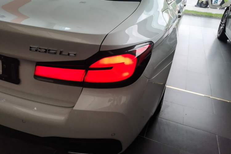 Used BMW 5 Series New Energy 2021 535Le M Sport Package Right Rear Taillight
