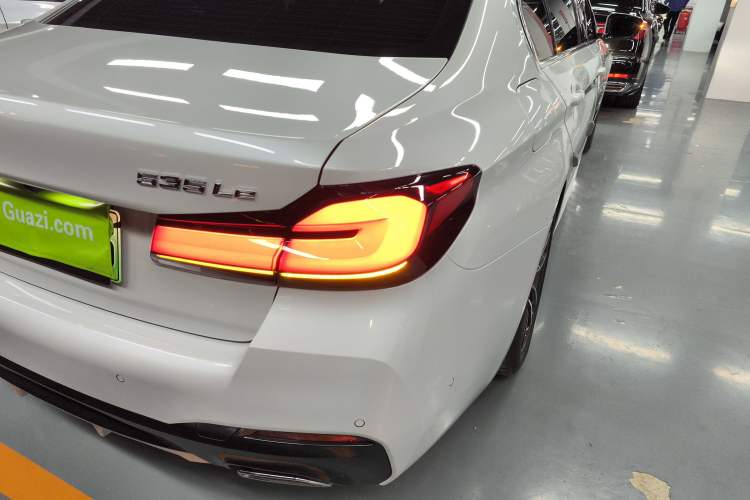 Used BMW 5 Series New Energy 2021 Restyled 535Le Pioneer Edition M Sport Package Right Rear Taillight