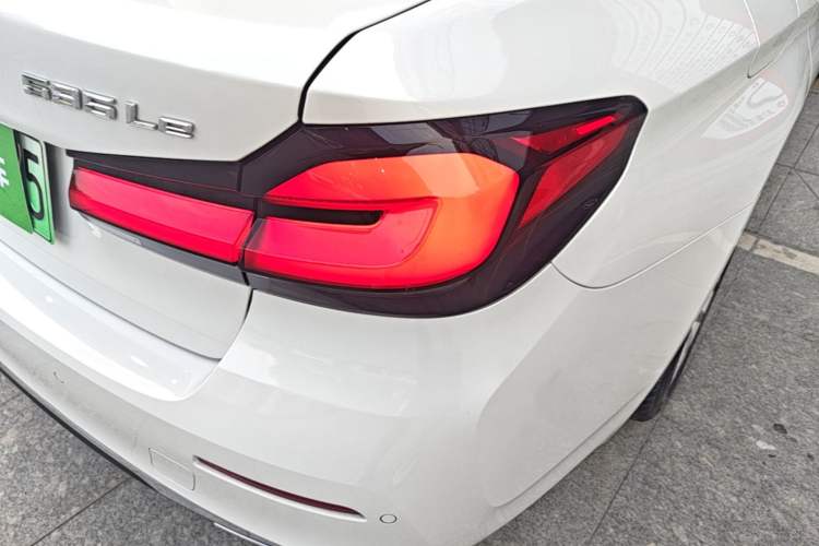 Used BMW 5 Series New Energy 2021 Updated 535Le Luxury Package Right Rear Taillight