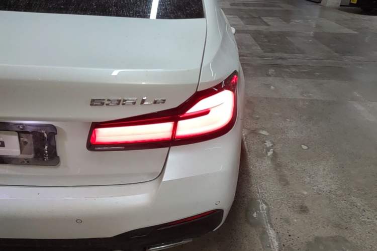 Used BMW 5 Series New Energy 2021 Restyled 535Le M Sport Package Right Rear Taillight