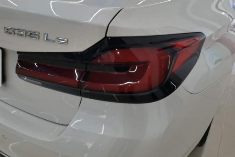 Used BMW 5 Series New Energy 2021 535Le Luxury Package Right Rear Taillight