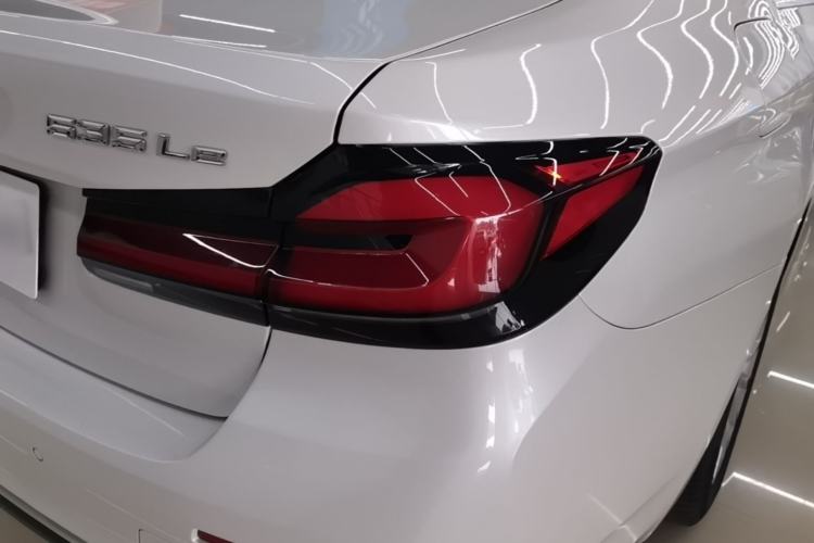 Used BMW 5 Series New Energy 2021 535Le Luxury Package Right Rear Taillight