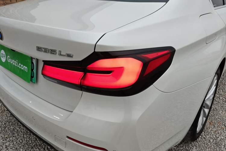 Used BMW 5 Series New Energy 2021 535Le Luxury Package Right Rear Taillight