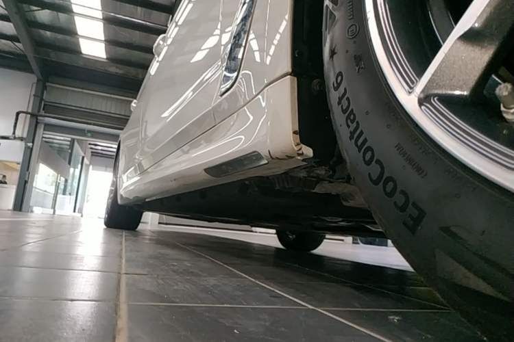 Used BMW 5 Series New Energy 2021 535Le Pioneer Edition M Sport Package Right Side Sill