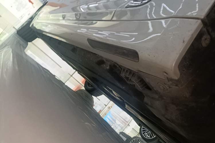 Used BMW 5 Series New Energy 2021 535Le Pioneer Edition M Sport Package Right Side Sill