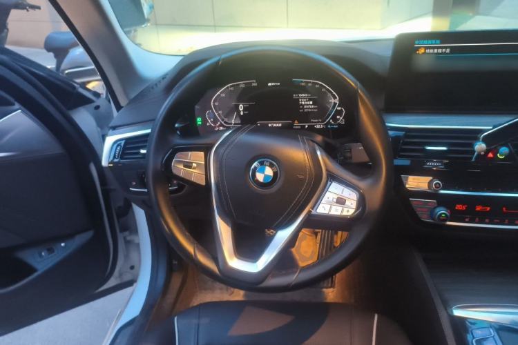 Used BMW 5 Series New Energy 2021 535Le M Sport Package Steering Wheel