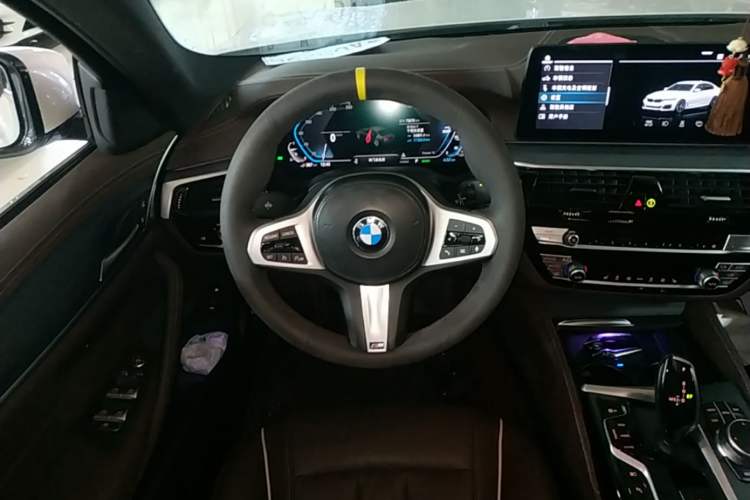 Used BMW 5 Series New Energy 2021 535Le M Sport Package Steering Wheel
