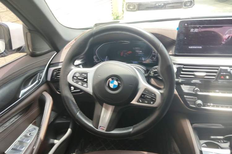 Used BMW 5 Series New Energy 2021 Restyled 535Le Pioneer Edition M Sport Package Steering Wheel