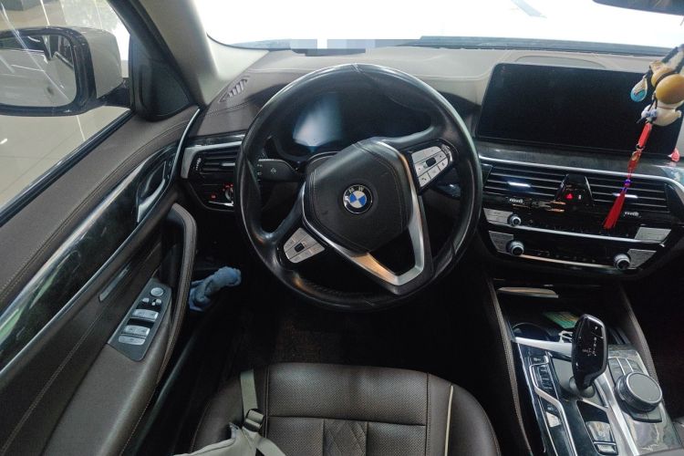 Used BMW 5 Series New Energy 2021 535Le Luxury Package Steering Wheel