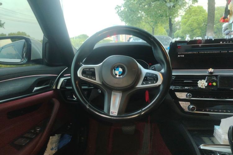 Used BMW 5 Series New Energy 2021 Restyled 535Le M Sport Package Steering Wheel