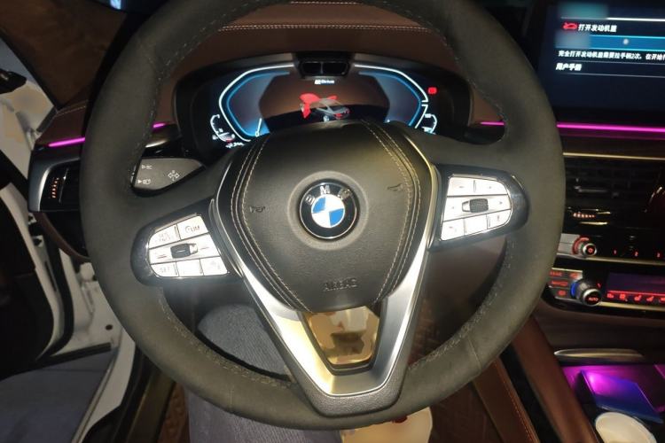 Used BMW 5 Series New Energy 2021 535Le Luxury Package Steering Wheel