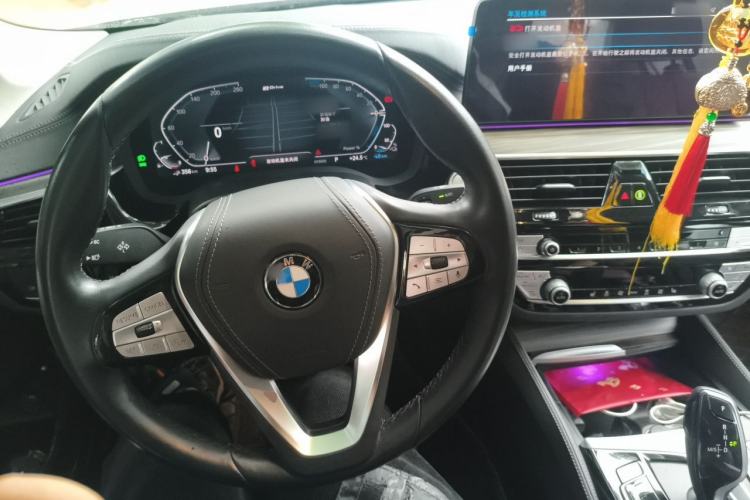 Used BMW 5 Series New Energy 2021 535Le Luxury Package Steering Wheel