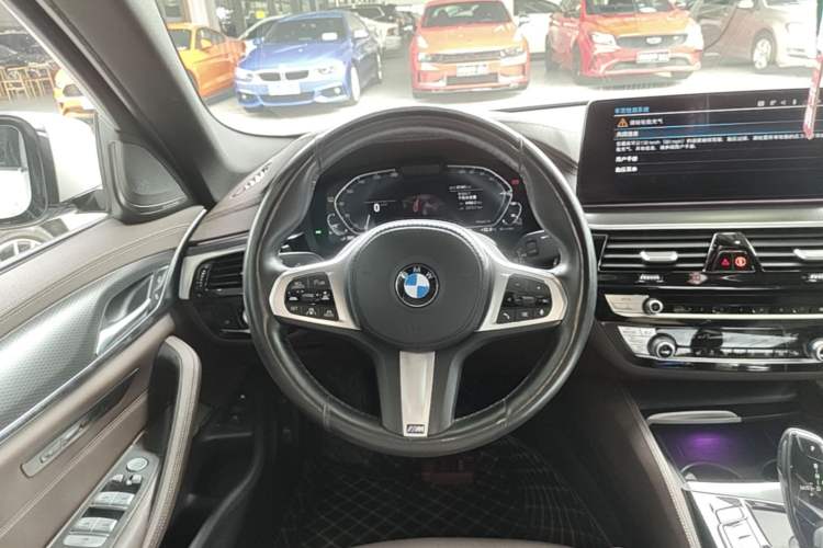 Used BMW 5 Series New Energy 2021 535Le Pioneer Edition M Sport Package Steering Wheel
