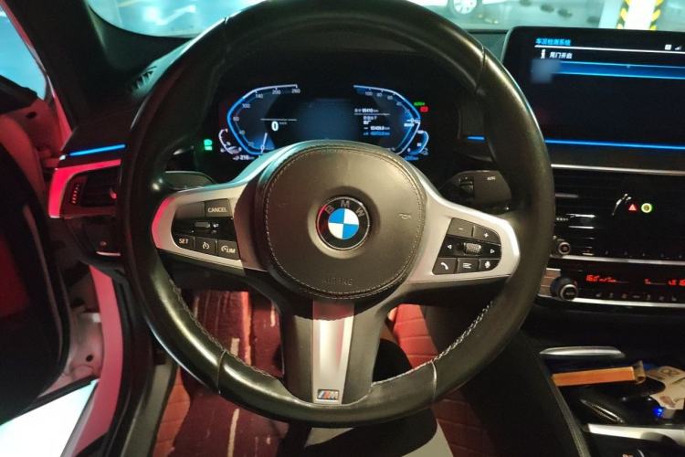 Used BMW 5 Series New Energy 2021 Restyled 535Le M Sport Package Steering Wheel