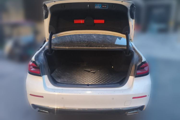 Used BMW 5 Series New Energy 2021 535Le M Sport Package Trunk