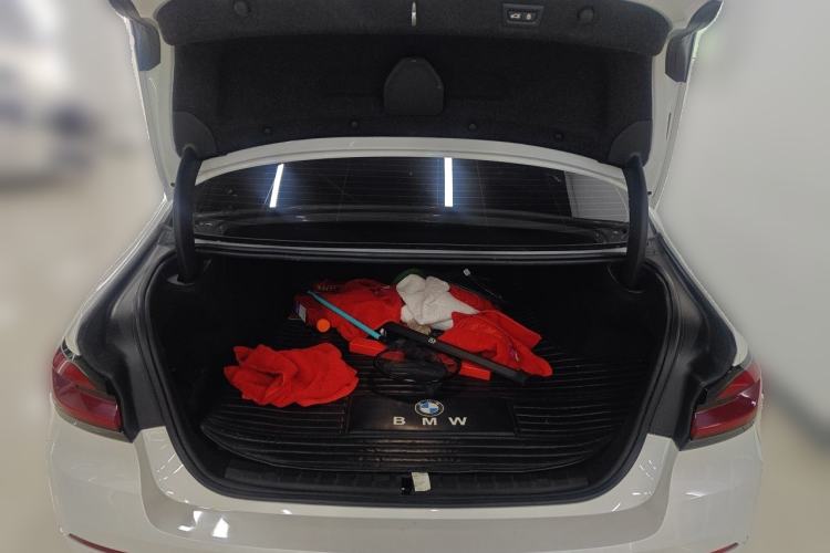 Used BMW 5 Series New Energy 2021 535Le Luxury Package Trunk
