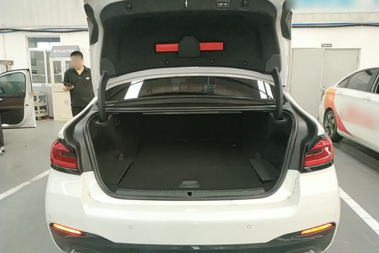 Used BMW 5 Series New Energy 2021 535Le Pioneer Edition M Sport Package Trunk