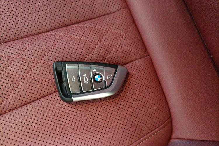 Used BMW 5 Series New Energy 2021 Updated 535Le Luxury Package Vehicle Key