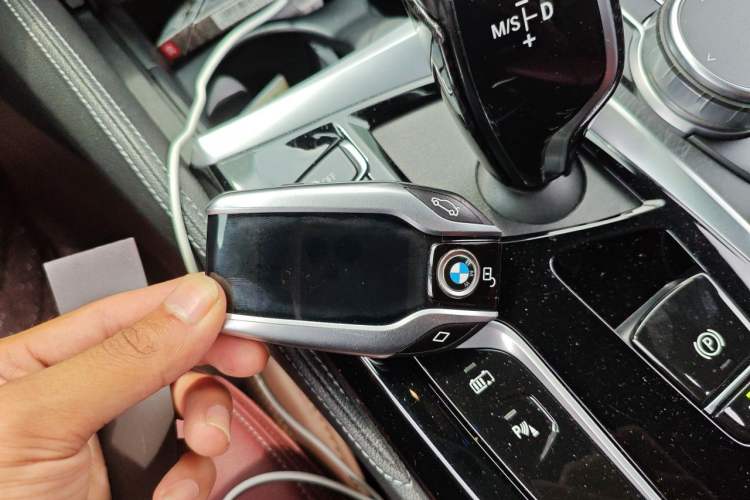 Used BMW 5 Series New Energy 2021 535Le M Sport Package Vehicle Key