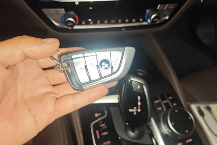 Used BMW 5 Series New Energy 2021 535Le Pioneer Edition M Sport Package Vehicle Key