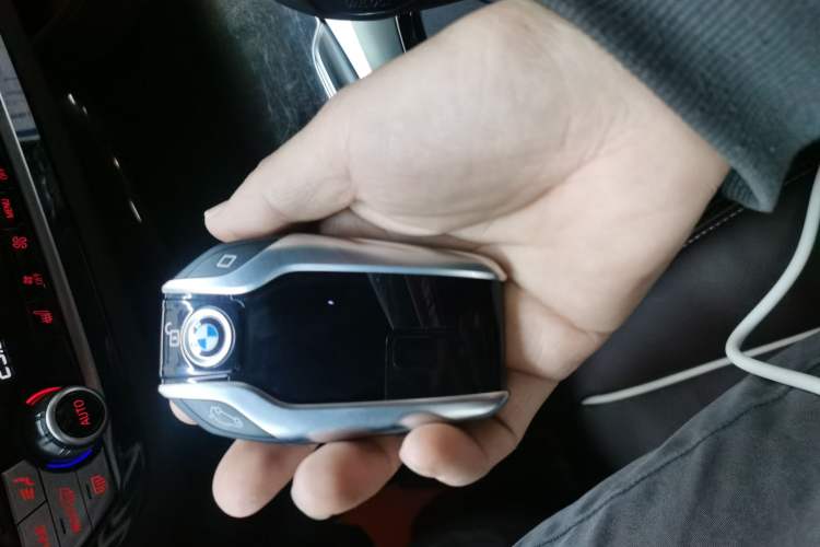 Used BMW 5 Series New Energy 2021 535Le M Sport Package Vehicle Key
