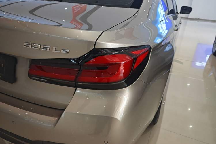 Used BMW 5 Series New Energy 2021 535Le Pioneer Edition M Sport Package Exterior 6