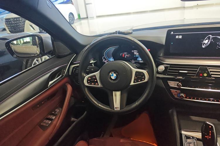 Used BMW 5 Series New Energy 2021 535Le Pioneer Edition M Sport Package Steering Wheel