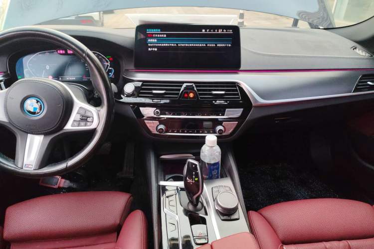 Used BMW 5 Series New Energy 2022 535Le Pioneer Edition M Sport Package Audio And AC Panel