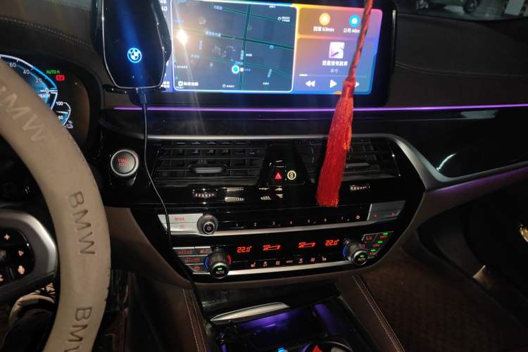 Used BMW 5 Series New Energy 2022 535Le M Sport Package Audio And AC Panel