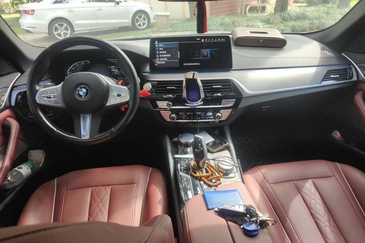 Used BMW 5 Series New Energy 2022 535Le M Sport Package Center Console