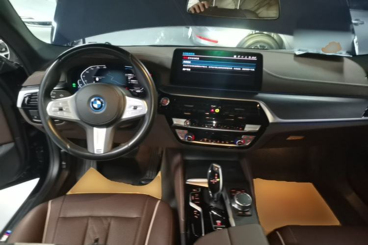 Used BMW 5 Series New Energy 2022 Second Facelift 535Le M Sport Package Center Console