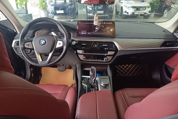 Used BMW 5 Series New Energy 2022 Second Facelift 535Le Luxury Package Center Console