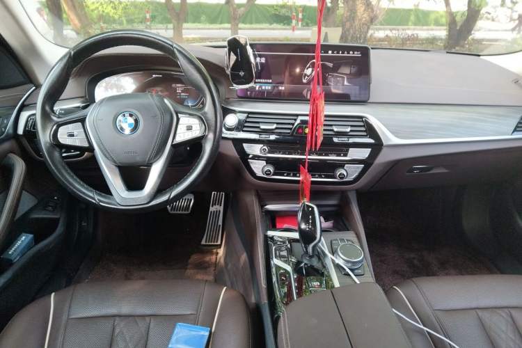 Used BMW 5 Series New Energy 2022 Updated Version 535Le Luxury Package Center Console