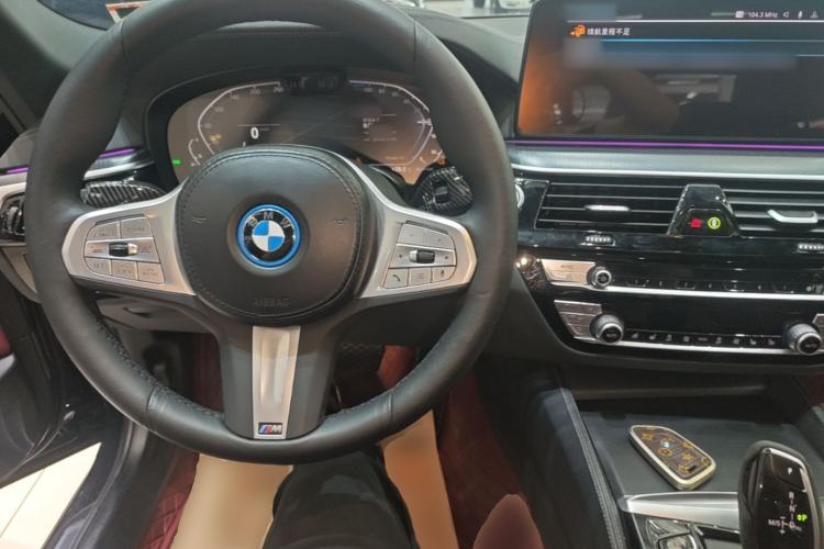 Used BMW 5 Series New Energy 2022 Restyled 535Le Pioneer Edition M Sport Package Center Console