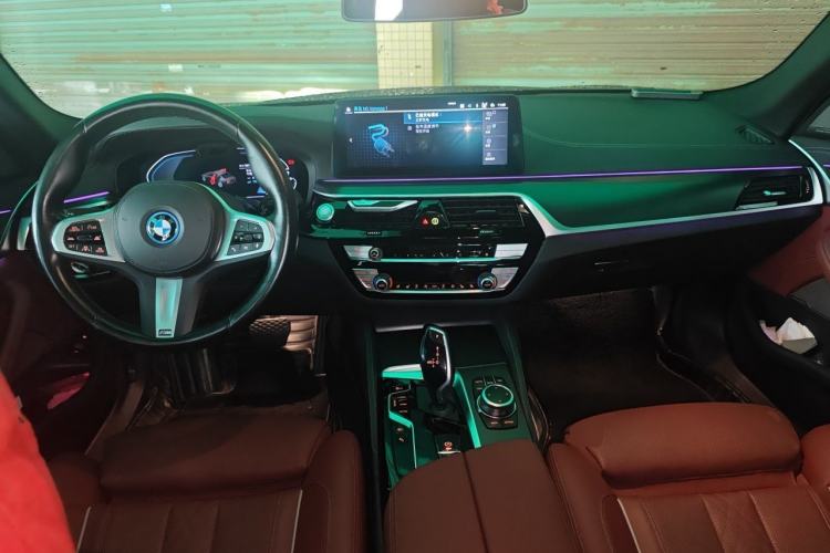 Used BMW 5 Series New Energy 2022 535Le Pioneer Edition M Sport Package Center Console