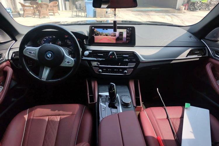 Used BMW 5 Series New Energy 2022 Second Facelift 535Le M Sport Package Center Console