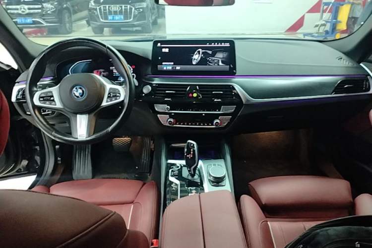 Used BMW 5 Series New Energy 2022 535Le Pioneer Edition M Sport Package Center Console