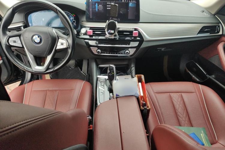 Used BMW 5 Series New Energy 2022 535Le Luxury Package Center Console