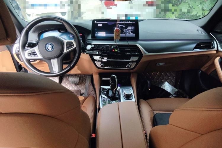 Used BMW 5 Series New Energy 2022 Second Facelift 535Le Pioneer Edition M Sport Package Center Console