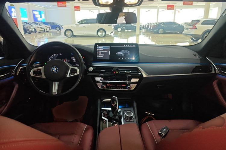 Used BMW 5 Series New Energy 2022 Restyled 535Le M Sport Package Center Console
